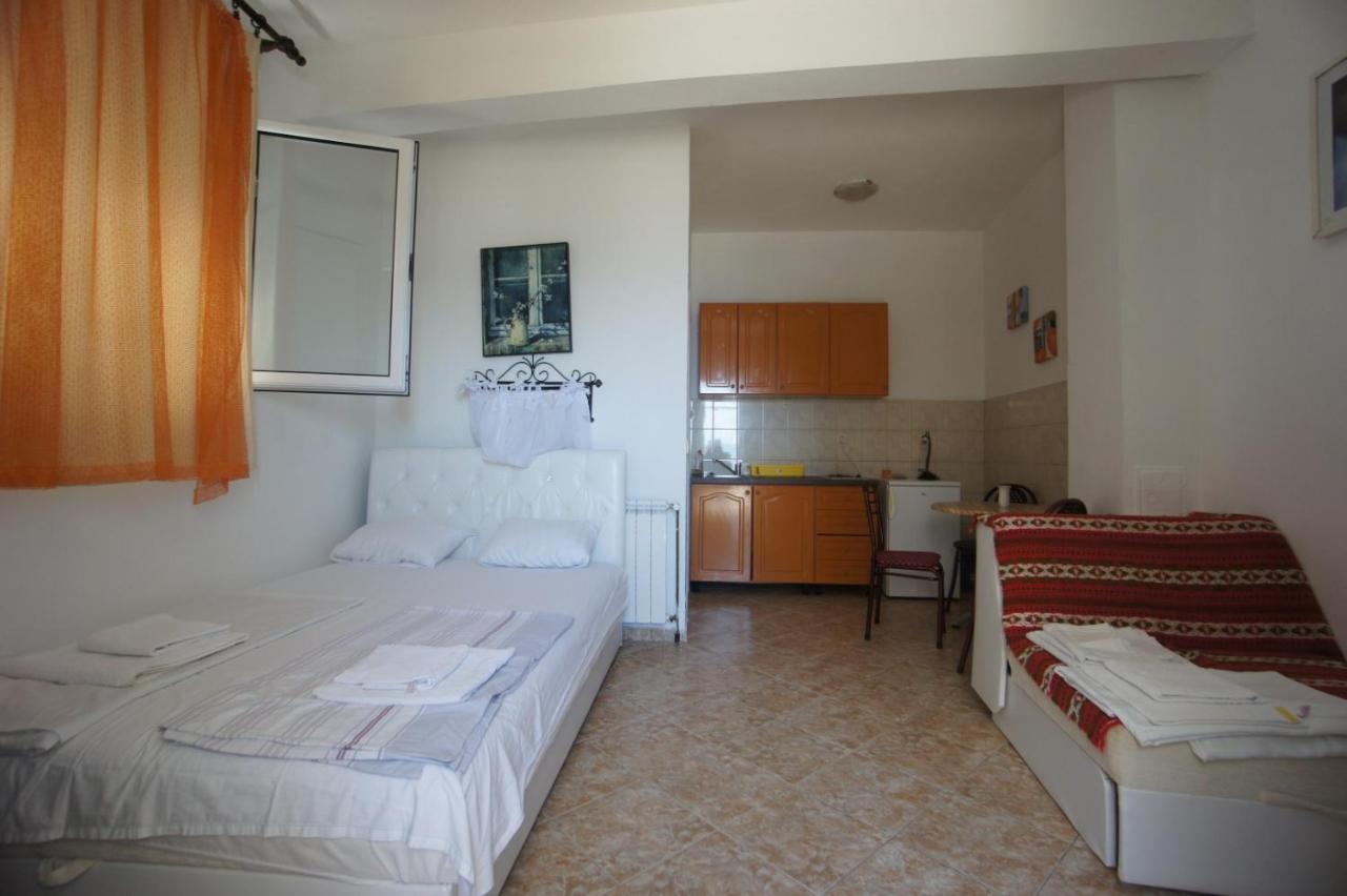 Vila Vito Apartment Dobra Voda Exterior photo